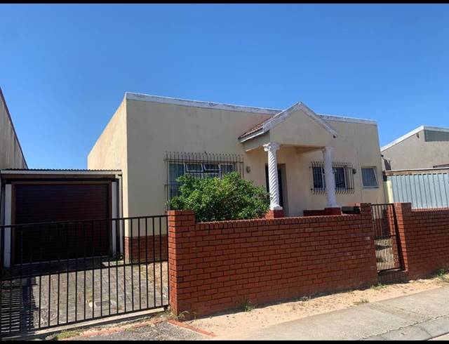 3 BEDROOM HOUSE FOR SALE IN WESTRIDGE